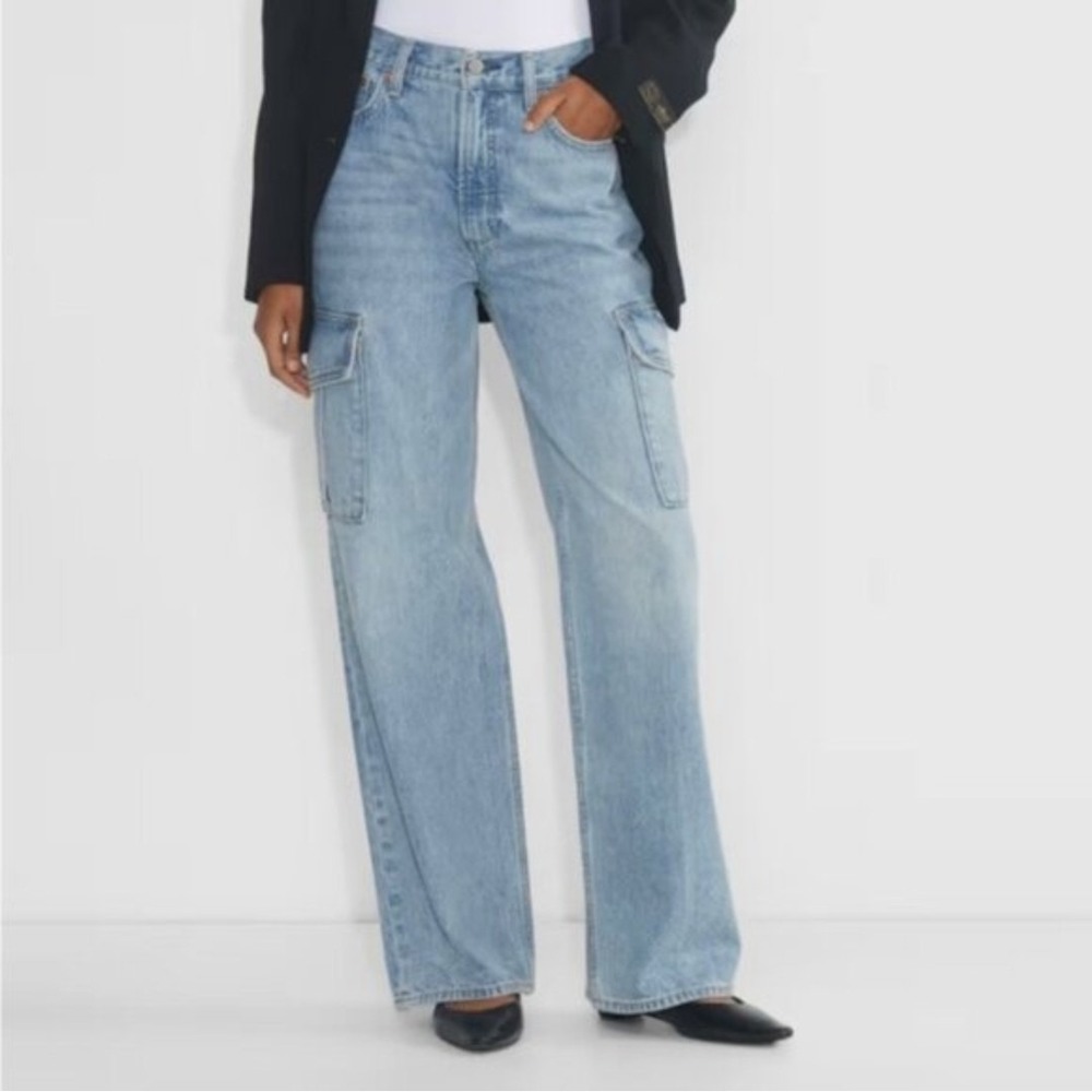 Denim Forum Farrah Hi-Rise Wide Cargo Jeans Womens 27 Light Wash Utility Aritzia